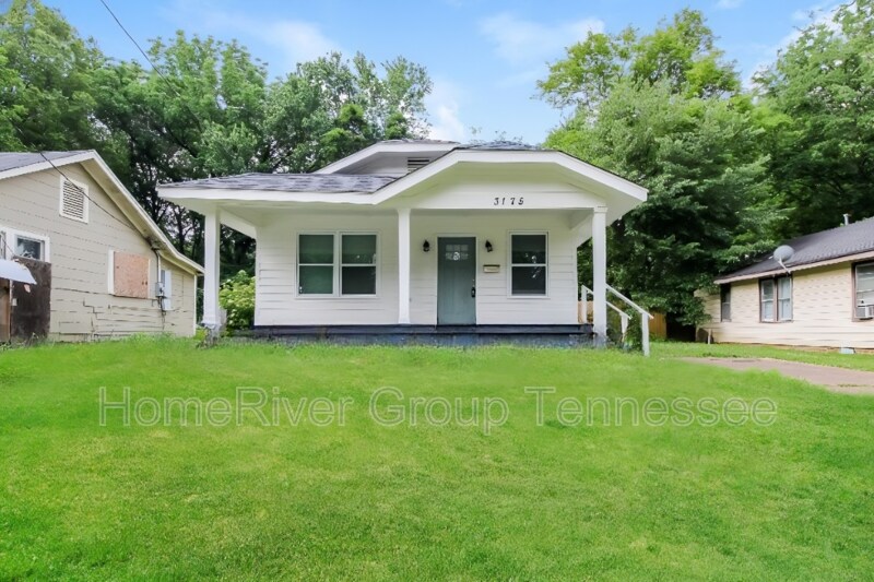 Foto principal - 3175 Lyndale Ave