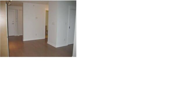 Building Photo - 10777 University Dr