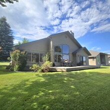 Building Photo - 207 Bridger Dr