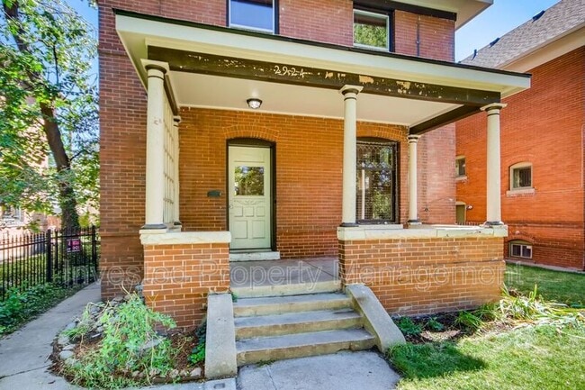 Building Photo - 2924 Vine St