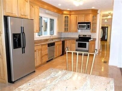 Primary Photo - 31 Elton Ave