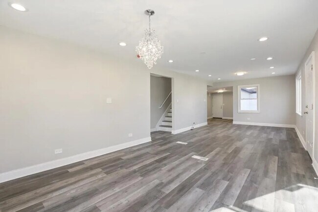 Foto del edificio - 1S480 Monterey Ave
