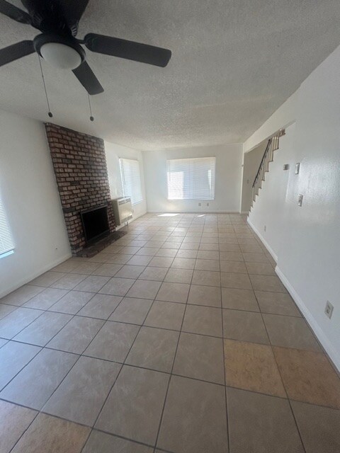 Building Photo - 577 W 17th St