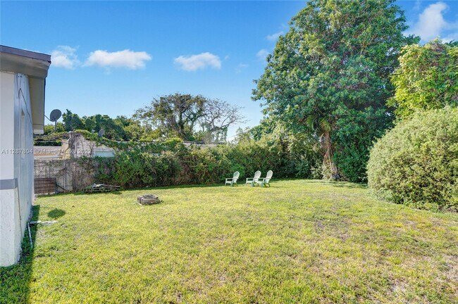 Foto del edificio - 23 NW 41st St