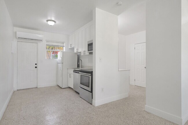 Foto del edificio - 150 NW 78th St