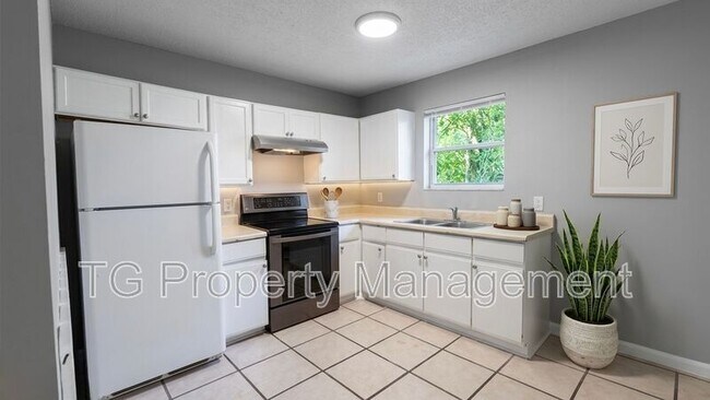 Foto del edificio - 5144 Westchase Ct