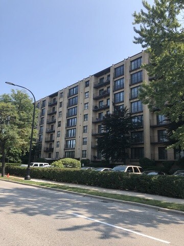 Primary Photo - 4601 W Touhy Ave