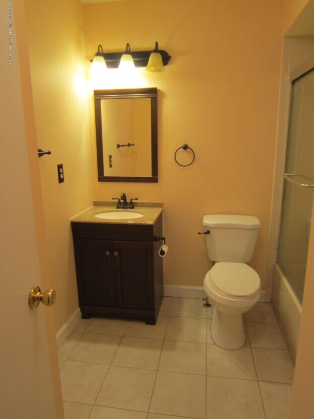 Building Photo - 39 Worthington Ct