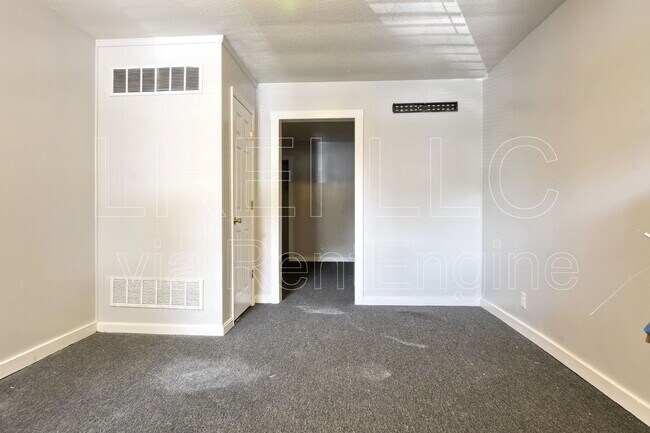 Foto del edificio - 3411 Rudd Ave