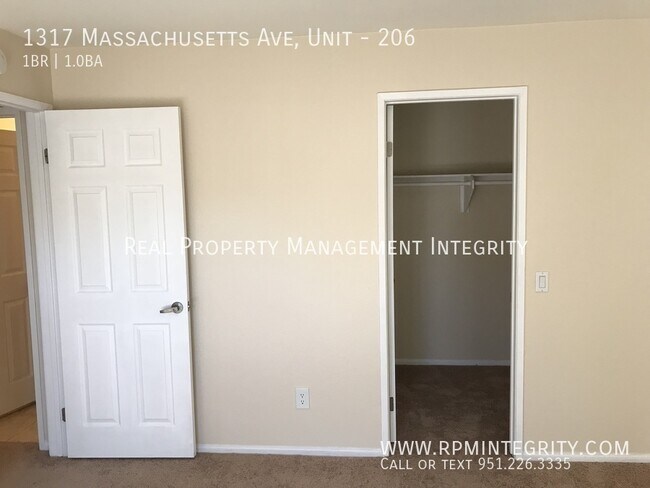 Foto del edificio - Adorable 1 bedroom Condo close to UCR