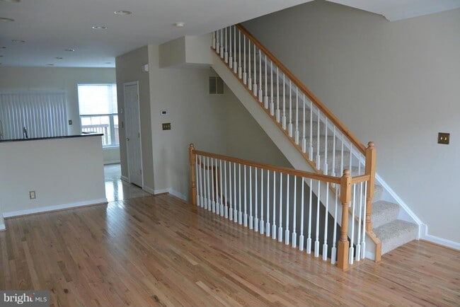 Building Photo - 5302 Chieftain Cir