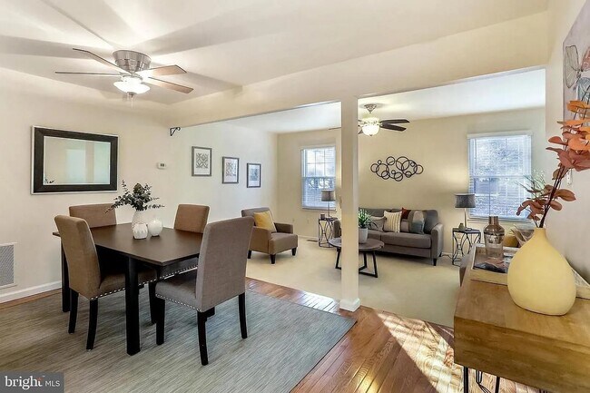 Foto del edificio - 15902 Yukon Ln