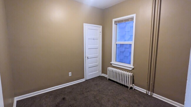 Foto del edificio - 395 Livingston Ave