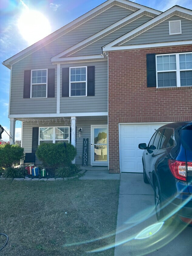 Primary Photo - 267 Alexander Pointe Dr