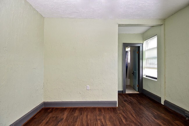 Building Photo - 1450 Brooklawn Avenue, Unit 101
