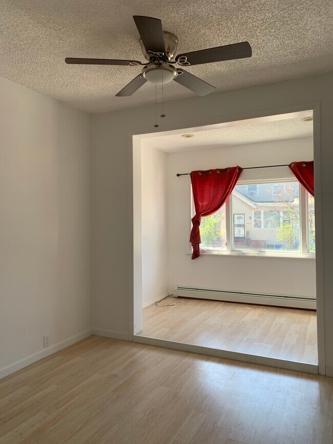 living room - 9145 88th St