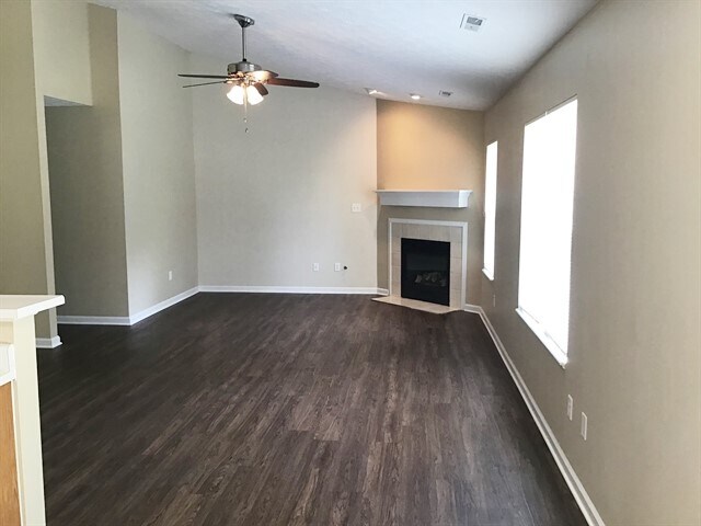 Foto del edificio - 5669 Southern Mist Drive