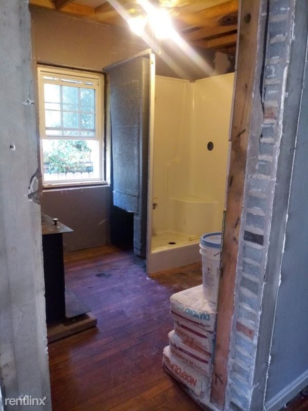 Building Photo - 2 br, 1 bath House - 2227 Roanoke Ave SW