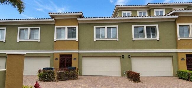 Foto del edificio - 4907 Bayshore Blvd