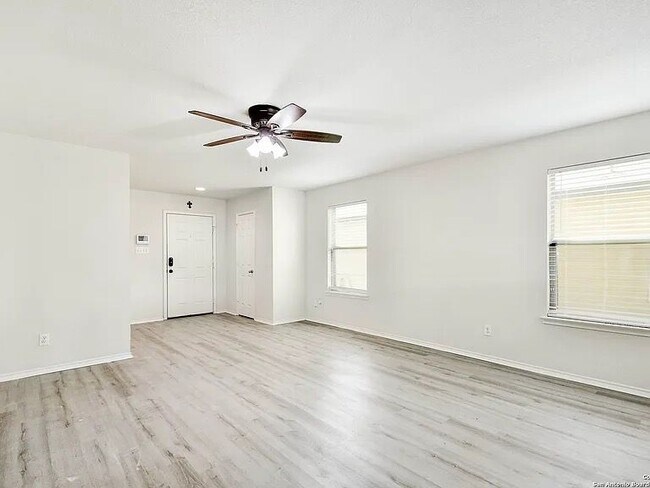 Building Photo - 7711 Stable View