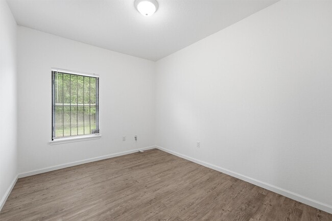 Building Photo - 319 N Carolina St