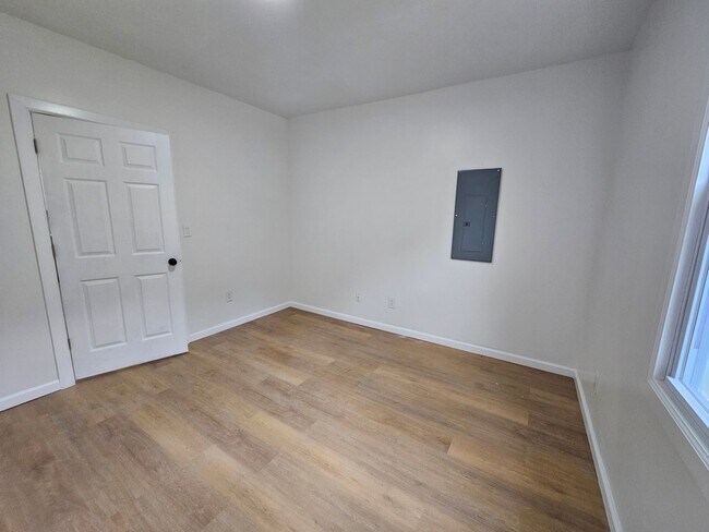 Foto del edificio - Fully update 1 bedroom 1 bath apartment fo...