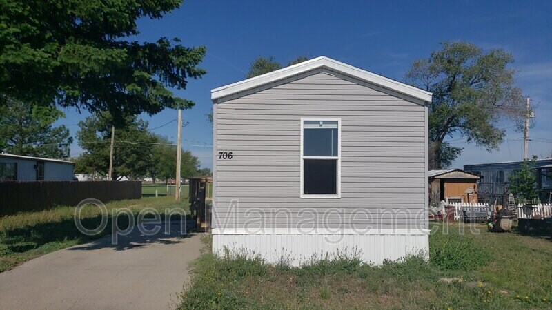 Primary Photo - 24 Erin Ln
