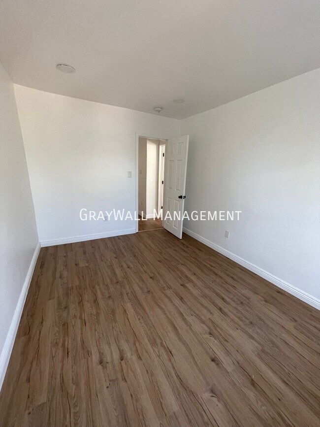 Foto del edificio - 89 Ridley Ave