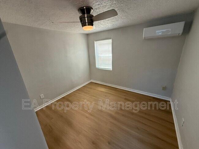 Foto del edificio - 706 La Poblana Rd NW