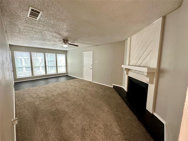 Foto del edificio - 9696 Walnut St