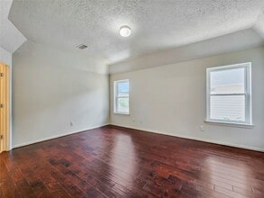 Building Photo - 9343 Starfire Ln