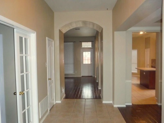 Foto del edificio - 8132 Shoshoni Dr