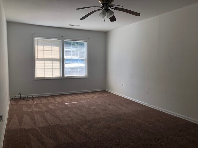 Foto del edificio - 7791 Peppercorn Ln