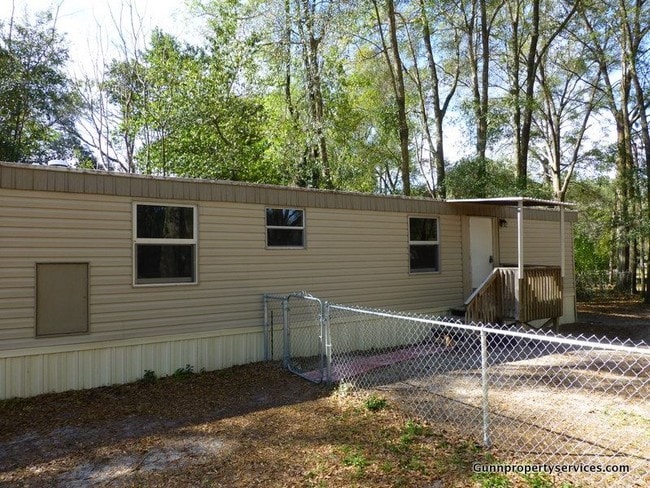 Building Photo - 3 Bedroom 1.5 Mobile Home In Ocala