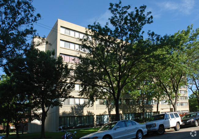 Foto del edificio - Academy Square Apartments