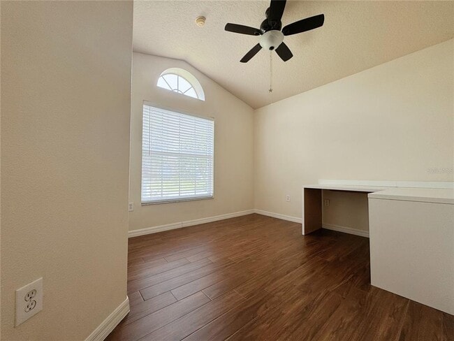 Foto del edificio - 171 Thornbury Dr