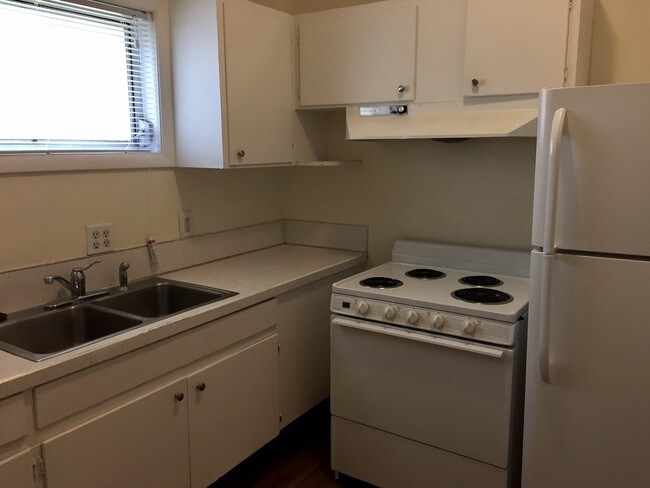 Foto del edificio - 122 Caledonia St NE