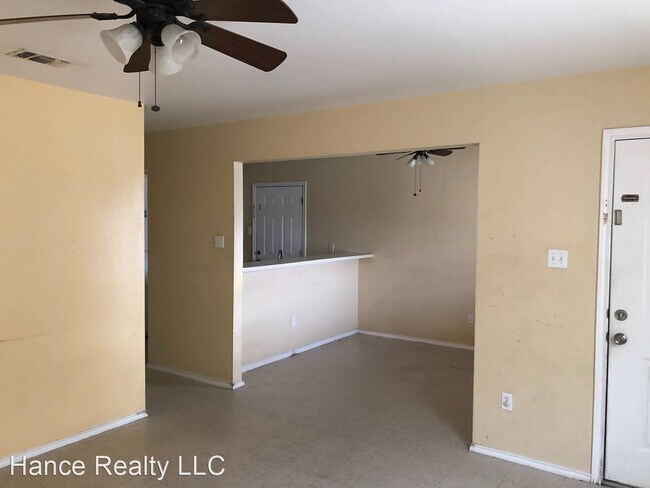 Building Photo - 3 br, 2 bath House - 8850-Old Sky Harbor