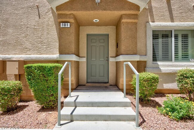 Foto del edificio - 8800 Horizon Wind Ave