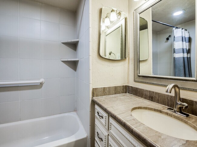 Photo - 6011 Milton St Townhome