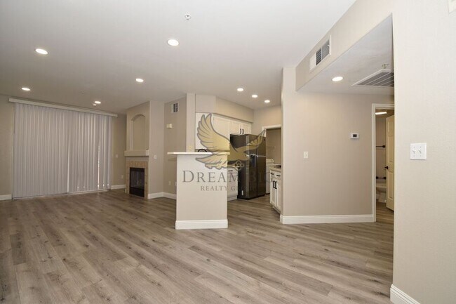 Foto del edificio - 7155 S Durango Dr