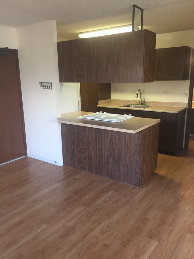 Primary Photo - Clean 1-bedroom, 1-bath with 1-parking