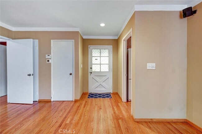 Building Photo - 17230 Bonham Ave
