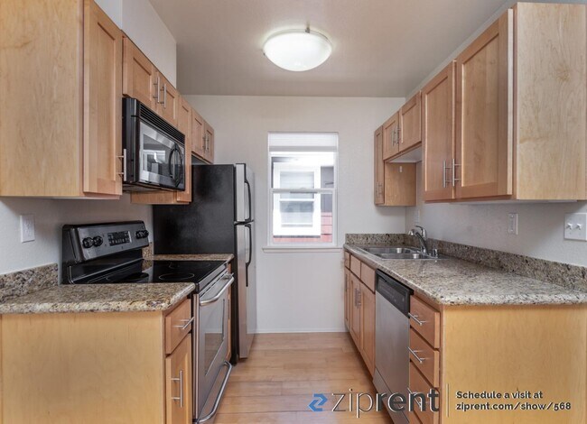Foto del edificio - 174 Bayside Ct