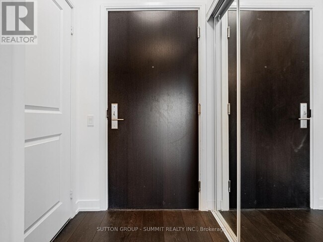 Building Photo - 8 Nahani Way