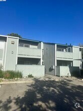 Building Photo - 3670 Silver Oaks Way