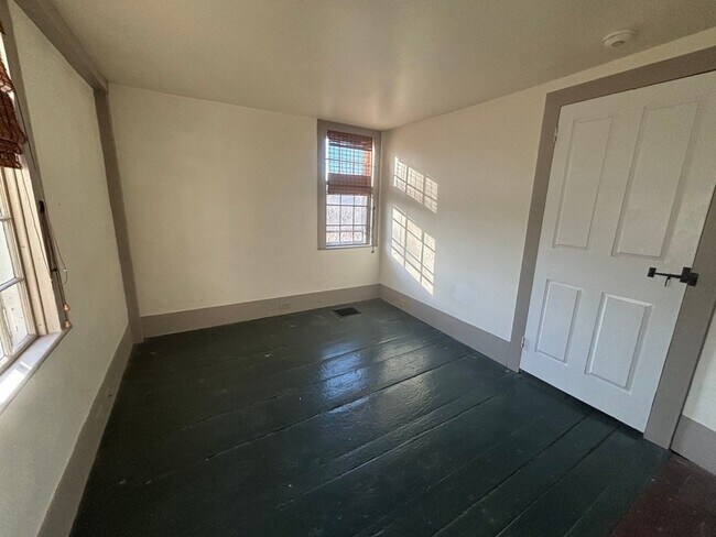 Foto del edificio - 180 Conant St