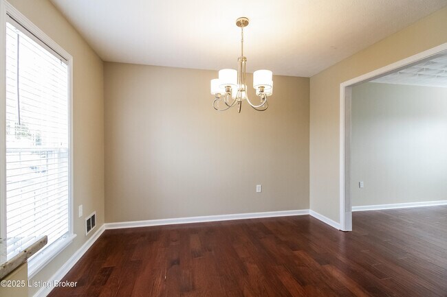 Building Photo - 6005 Delilah Ct