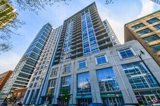 Building Photo - 1305 S Michigan Ave