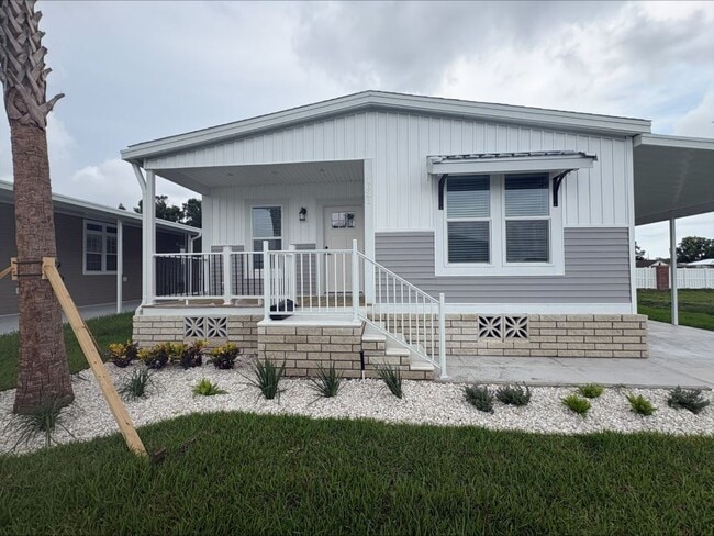 Building Photo - 1631 Voyager Dr